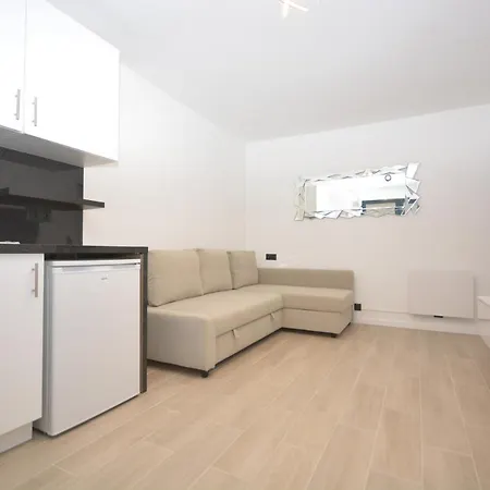 1 Bedroom Rdc - Sacre Coeur باريس